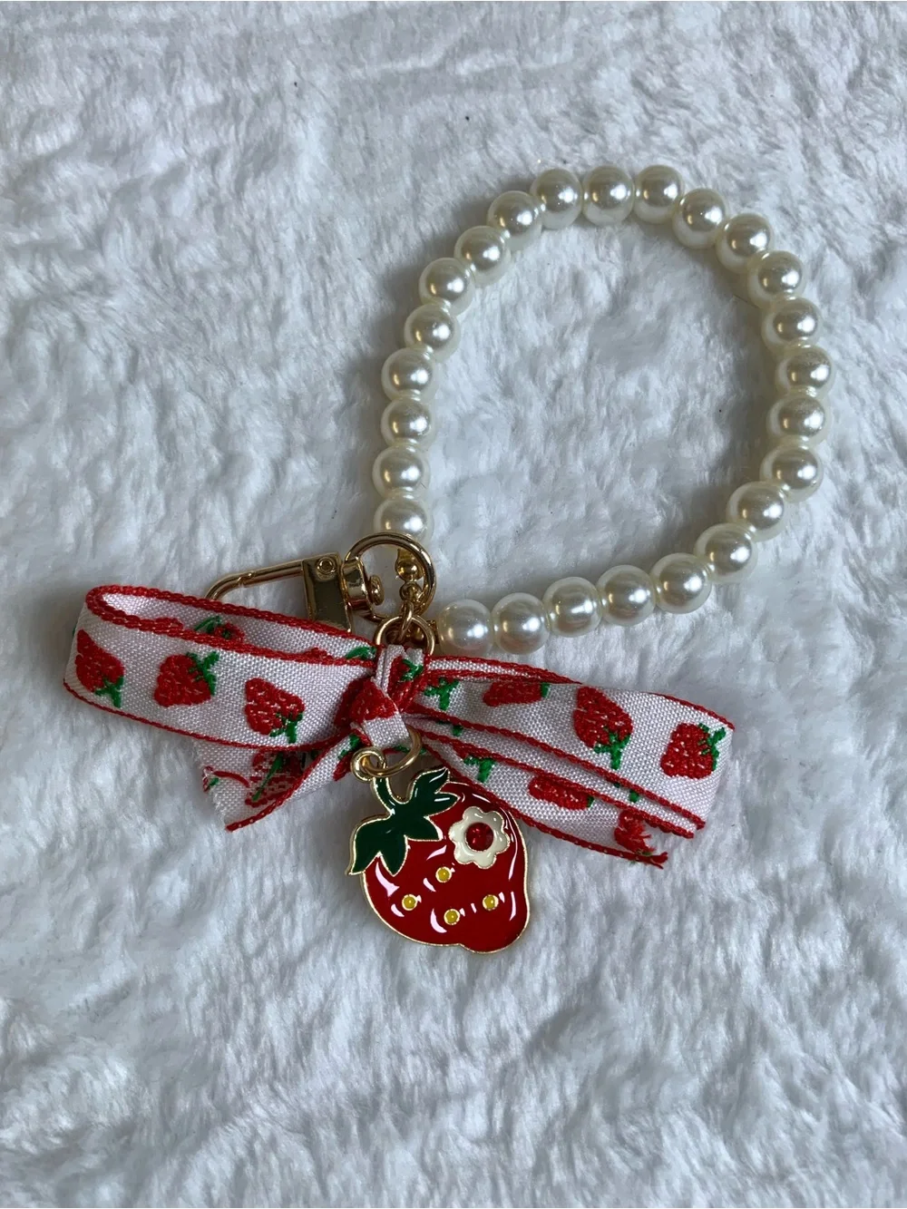 Pearl Bracelet Keyring with Red Strawberry Ribbon Charm